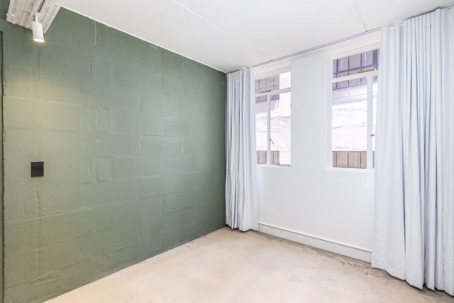 1 Bedroom Property for Sale in Gardens Western Cape